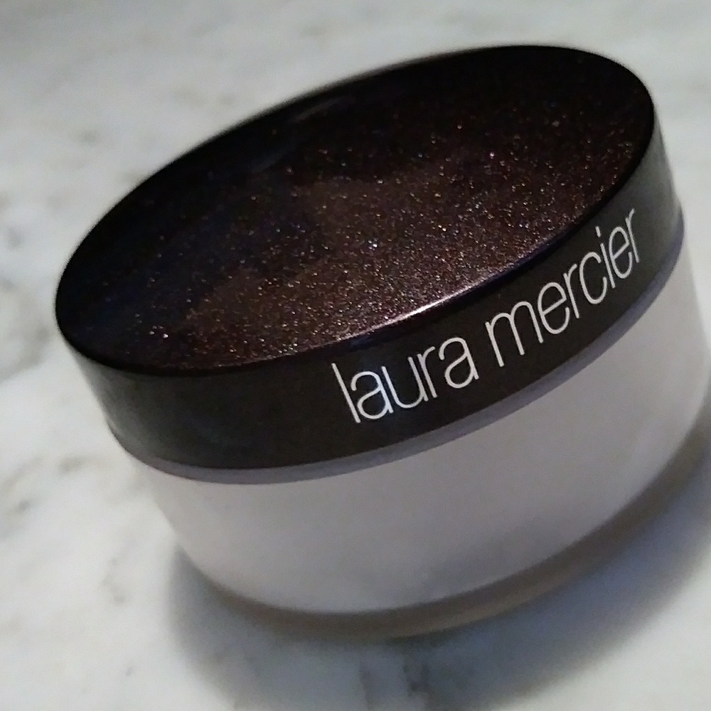 Laura Mercier Secret Brightening Powder